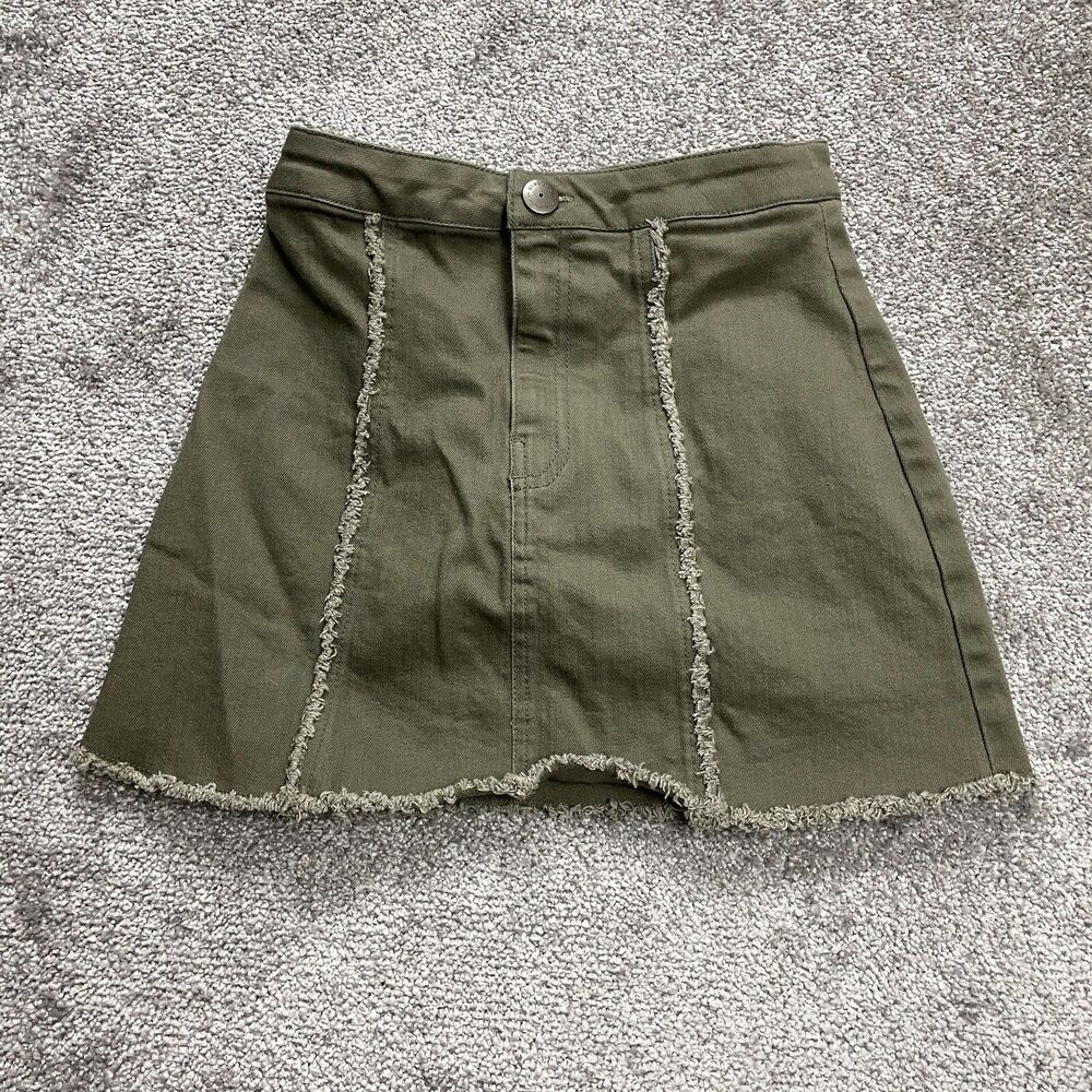 BCBGeneration Mini Skirt Juniors 23 Green Short Button Cotton Raw Seams Solid